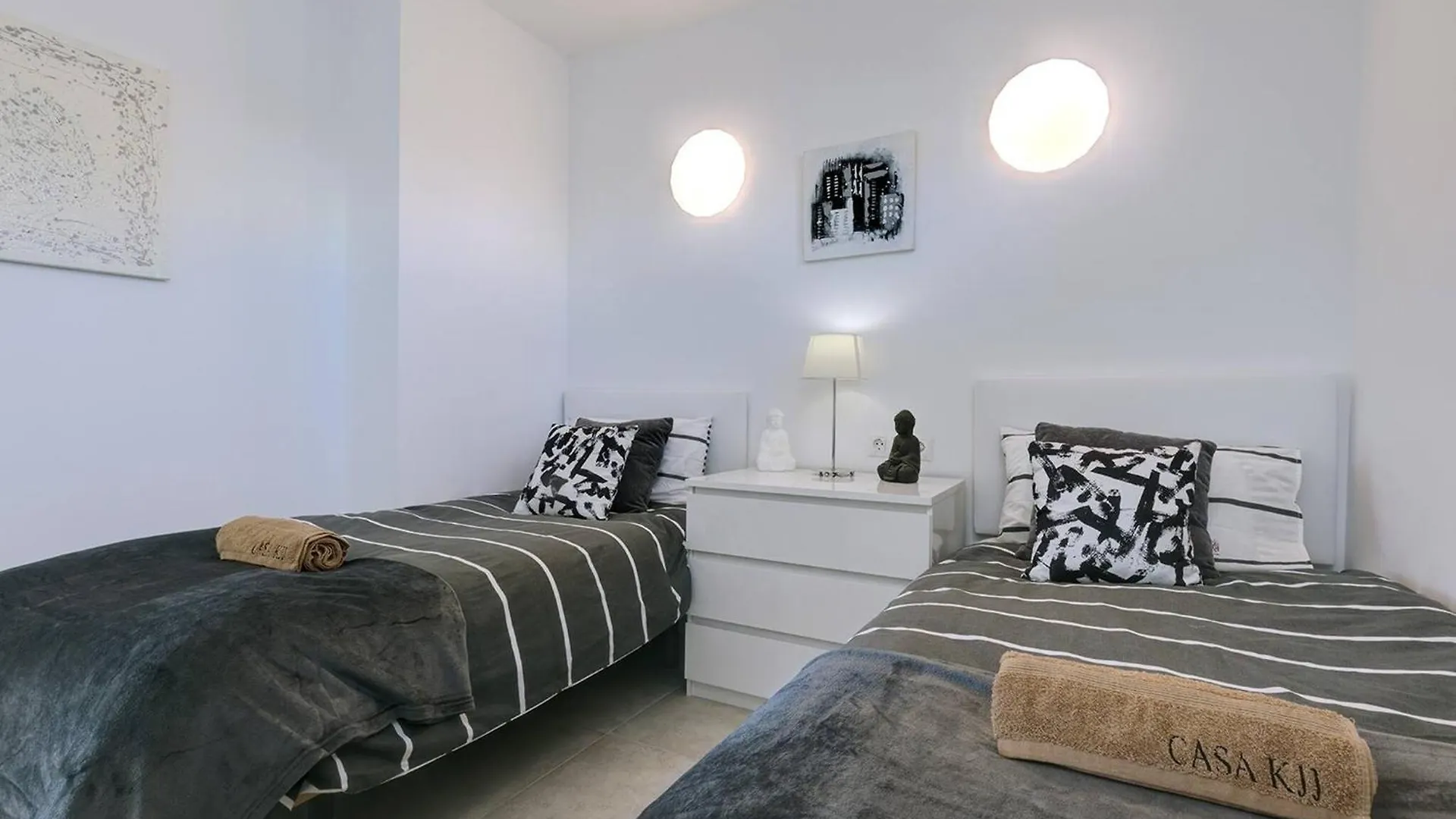 019 Stylish 3 Bed Ibensa Square Apt, Near Beach & Bars Benalmadena 0*,  Spain