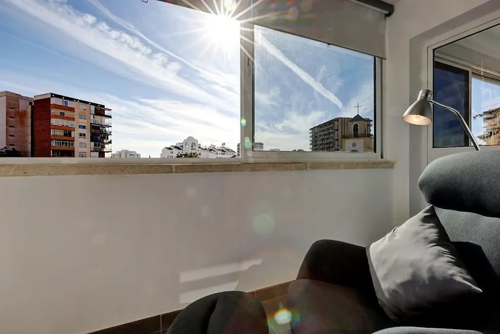 019 Stylish 3 Bed Ibensa Square Apt, Near Beach & Bars Benalmádena 0*,  Spanje